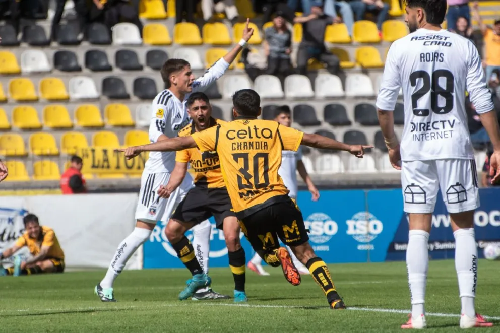 el-barbon-no-tuvo-piedad-y-le-dio-una-clase-de-futbol-al-lider-colo-colo