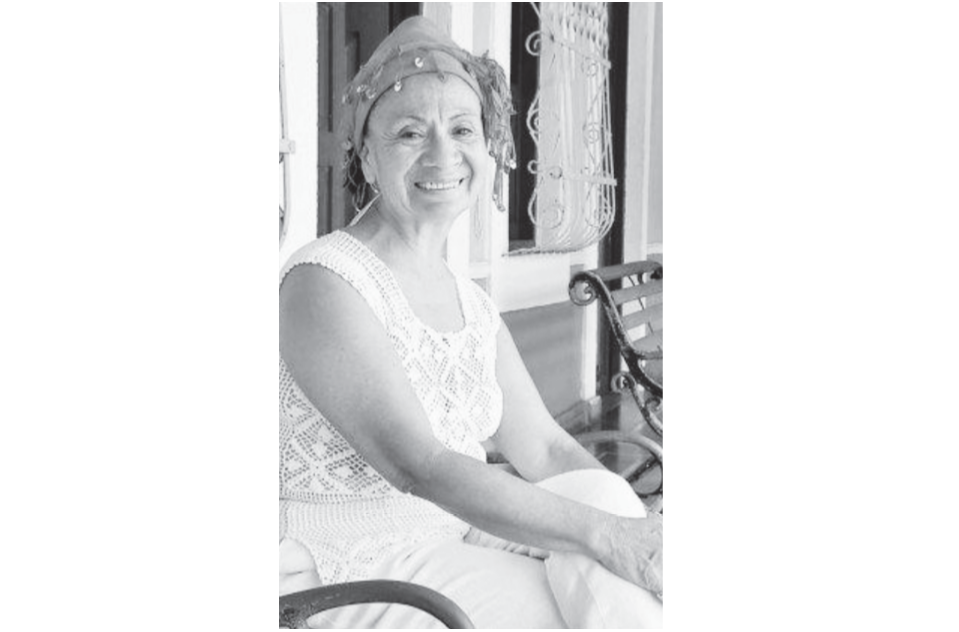 mi-madre-con-el-panuelo-en-la-mano,-por-erick-iriarte-ahon
