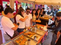cochabambinos-degustaron-de-variedades-de-saltenas