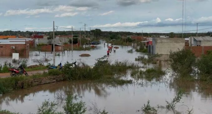 el-nino:-intensifican-trastado-de-familias-oparupi