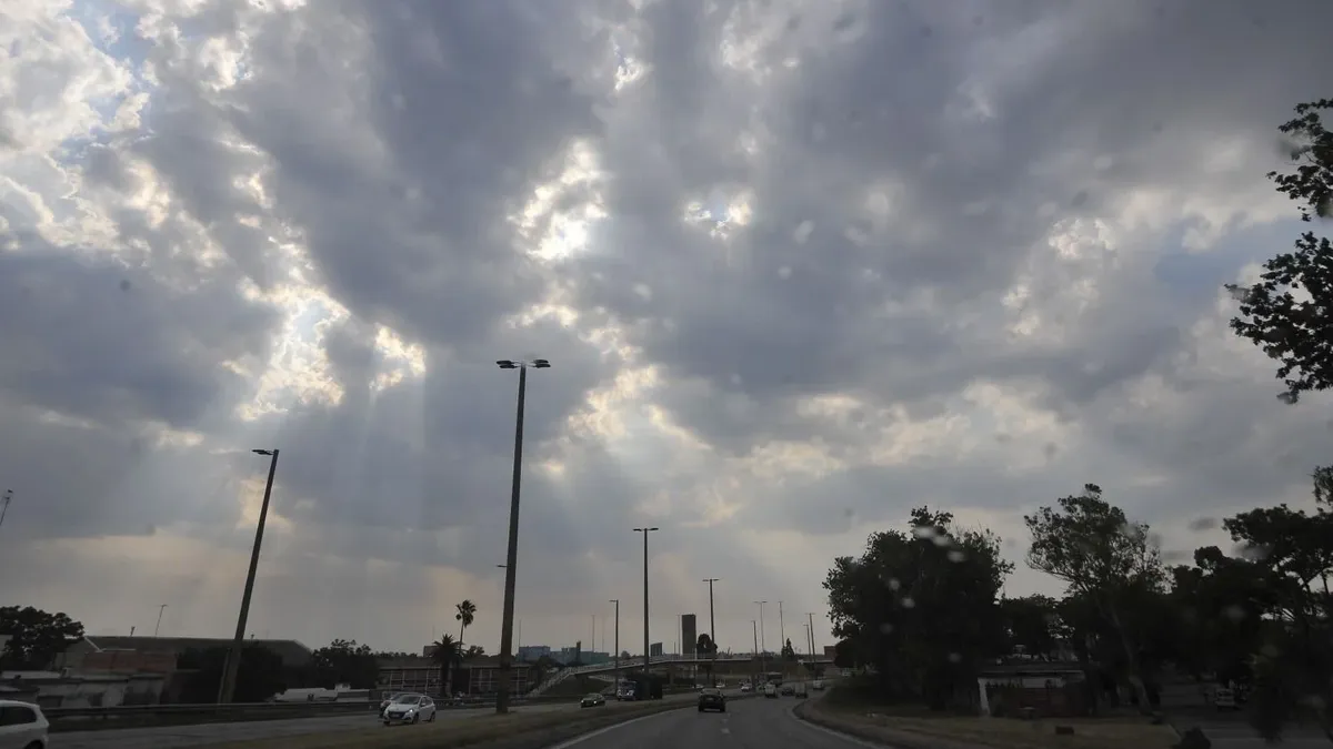 “estoy-medio-desconcertado”:-meteorologo-anuncio-cuando-volvera-a-salir-el-sol-tras-varios-“dias-de-invierno”
