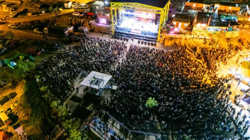 segunda-noche-del-18-chico-hizo-vibrar-a-vicuna-con-un-gran-espectaculo
