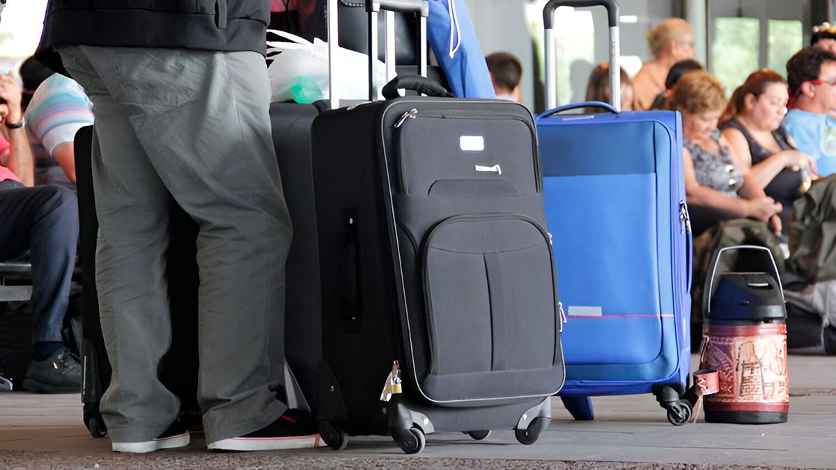 fin-de-semana-largo:-viajaron-casi-1,5-millones-de-turistas,-pero-el-gasto-total-cayo-2,2%-real