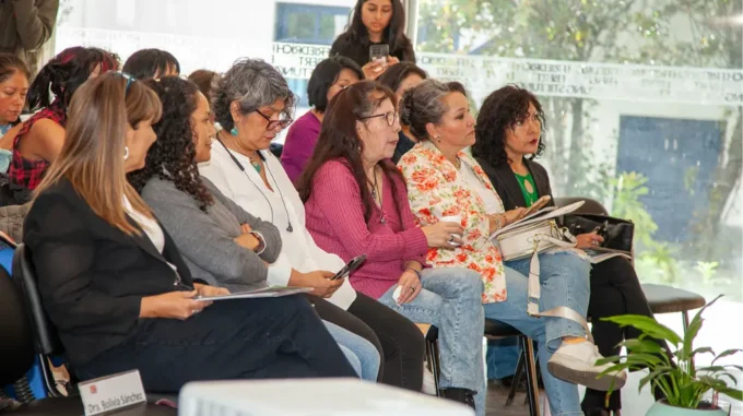 trabajo-dispone-asueto-de-media-jornada-laboral-este-lunes-para-las-mujeres 