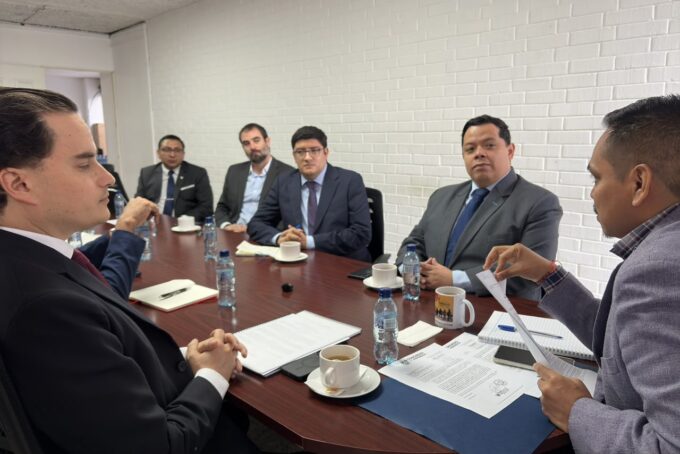 directores-insatisfechos-de-la-superintendencia-de-competencia-critican-designacion;-bauer-defiende-proceso