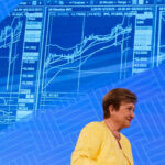 fmi-reduz-projecao-de-crescimento-do-brasil,-mas-eleva-a-da-economia-global
