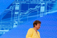 fmi-reduz-projecao-de-crescimento-do-brasil,-mas-eleva-a-da-economia-global