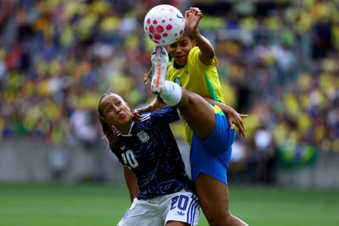 selecao-feminina-fecha-serie-de-amistosos-tentando-manter-dominio-sobre-rival