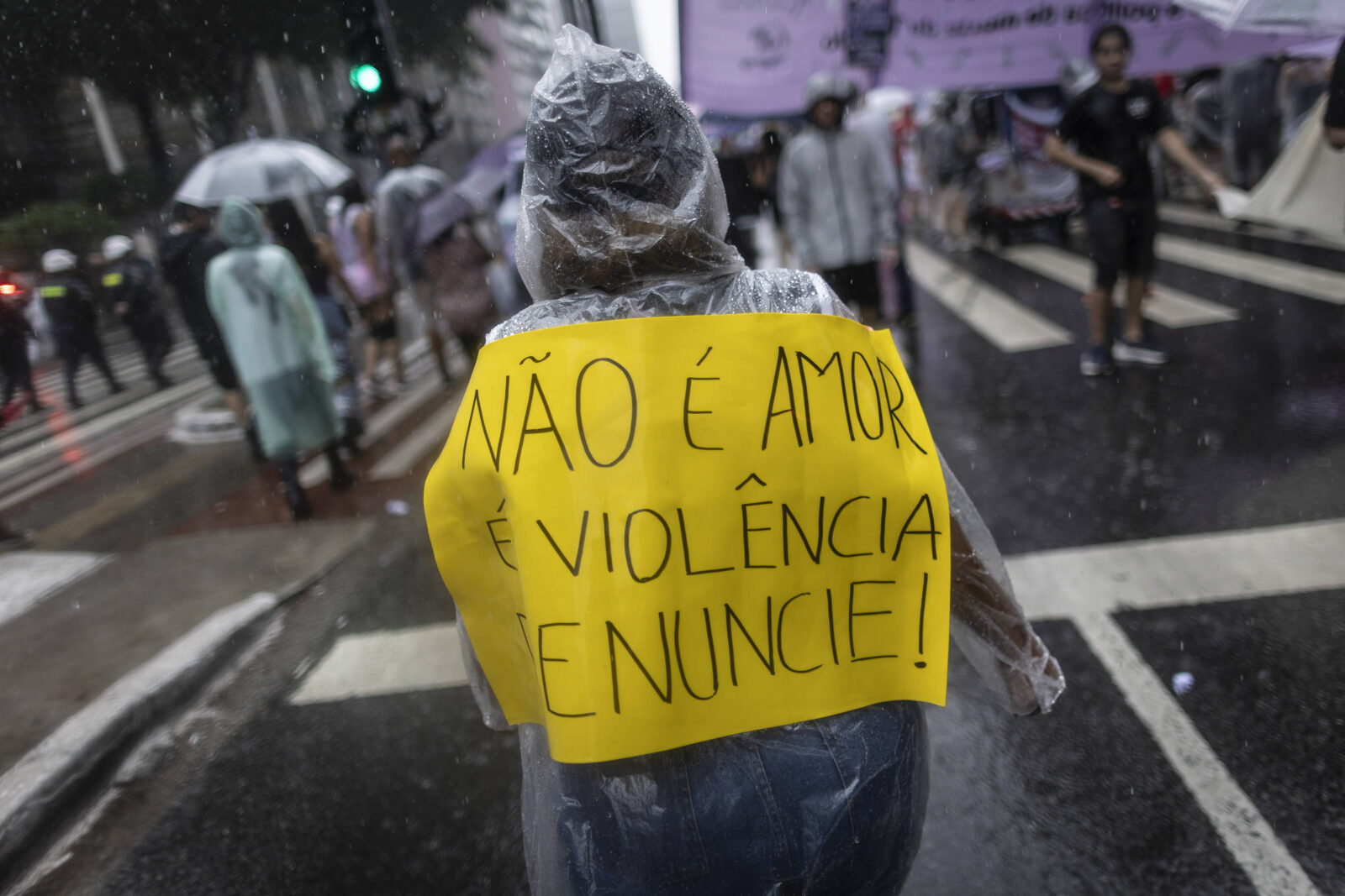 violencia-psicologica-e-fisica-podem-anteceder-suicidio-de-mulheres,-e-investigacao-ainda-e-desafio
