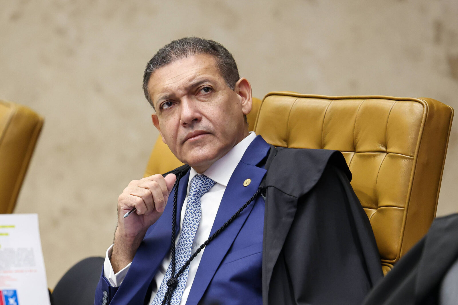 tse-se-junta-ao-stf-no-foco-da-desconfianca-na-justica