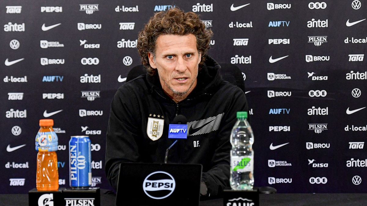 diego-forlan-hablo-en-conferencia:-su-balance-“muy-positivo”-en-su-primera-gira-con-la-seleccion-uruguaya,-su-charla-con-darwin-nunez-y-la-lesion-de-federico-valverde