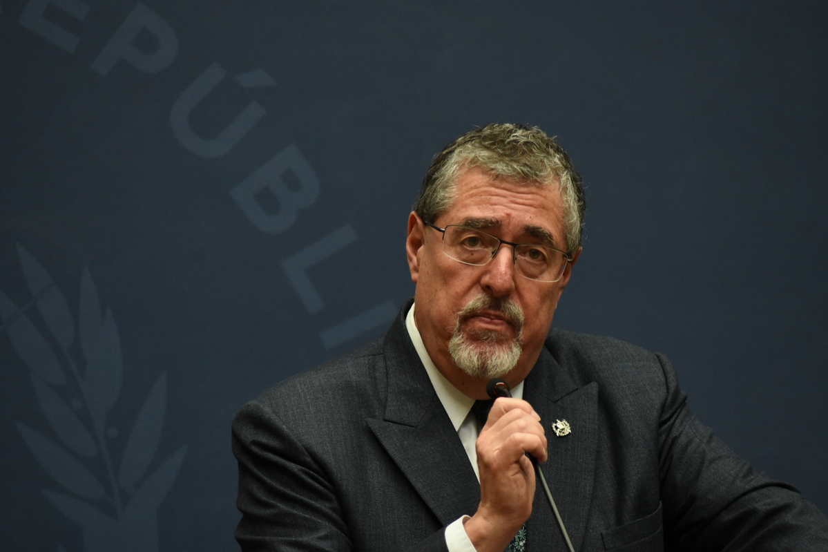 encuesta-posiciona-a-arevalo-como-el-peor-evaluado-de-los-ultimos-tres-gobiernos