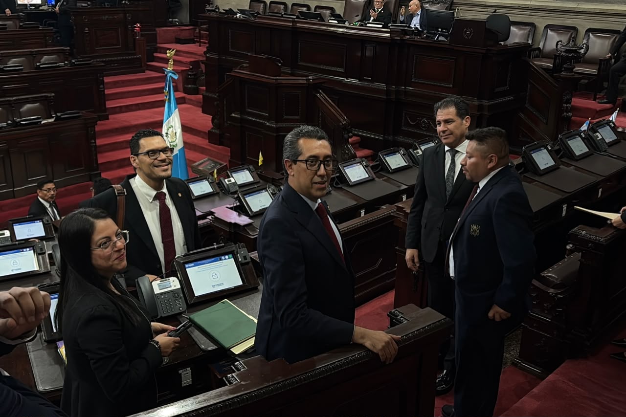 tras-fallido-nombramiento-en-el-banguat,-jonathan-menkos-retoma-brevemente-su-curul-en-el-congreso
