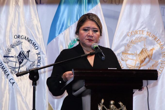 «en-el-oj-no-se-venden-plazas»:-jenny-alvarado-teni-defiende-la-transparencia-en-los-nombramientos-de-la-csj