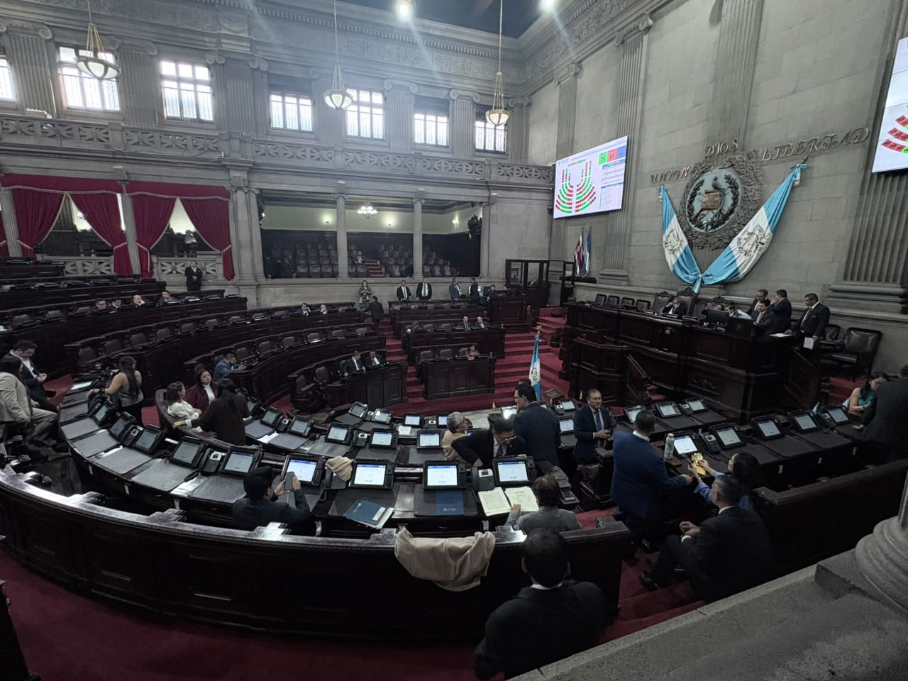 embajada-de-ee-uu.-advierte-que-etiquetado-de-alimentos-elevaria-costos;-congreso-retira-iniciativa-de-agenda