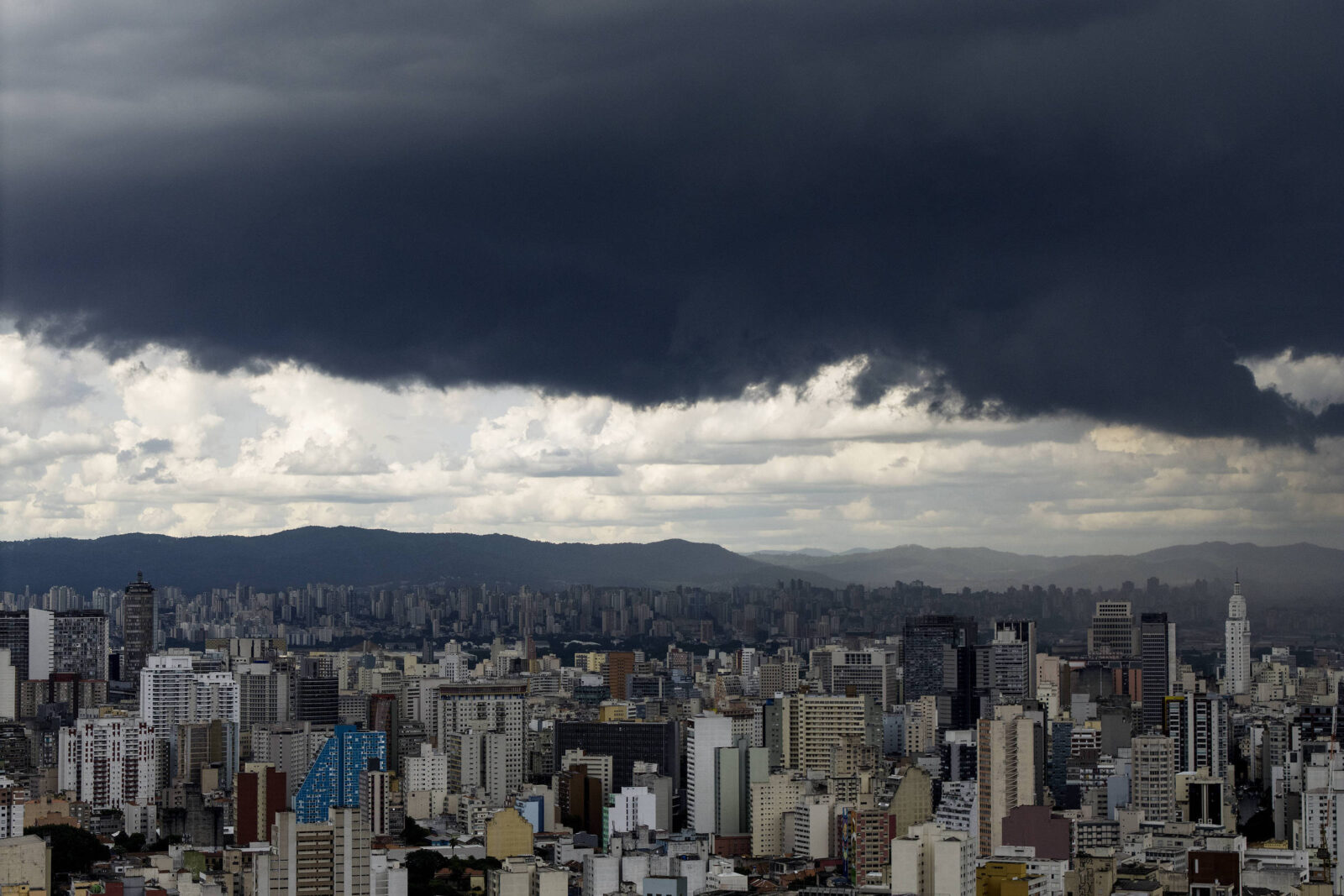 sao-paulo-deve-ter-sol-entre-nuvens-e-chuva-a-tarde-nesta-quarta-(14)
