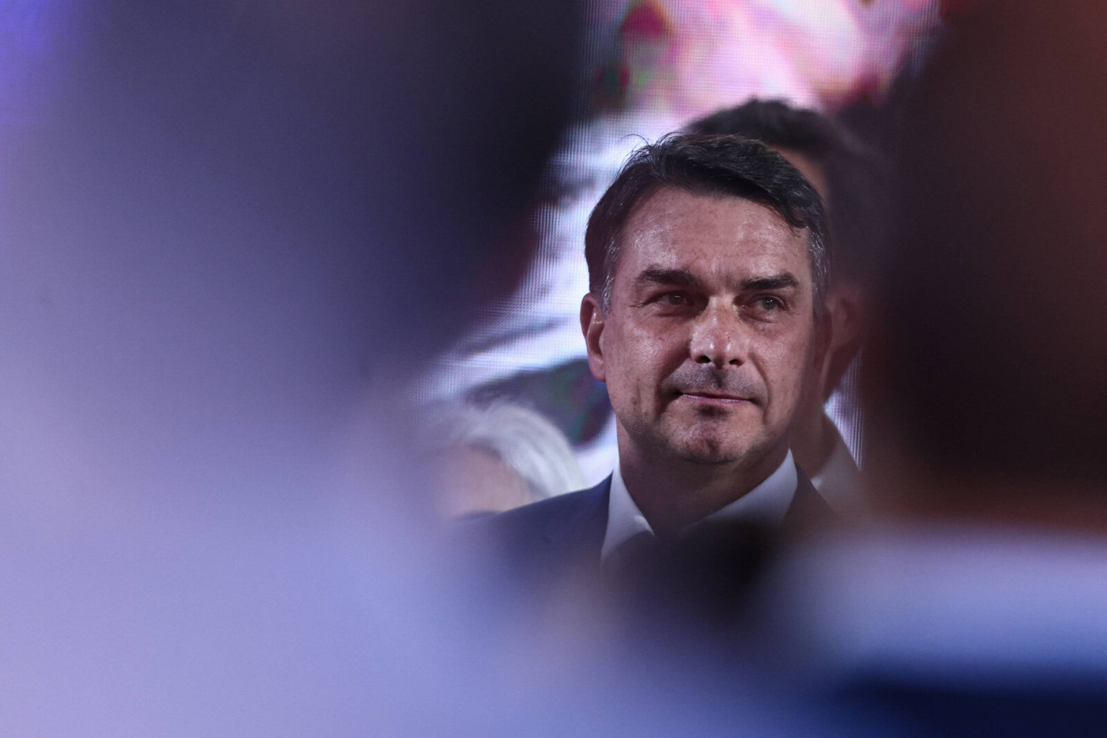 com-flavio-la,-contrapesos-e-democracia-correm-risco