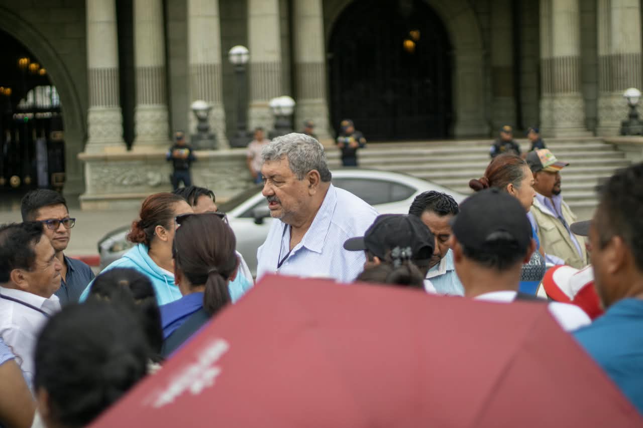 sindicato-pide-al-congreso-reformar-ley-para-dignificar-al-magisterio-y-llama-al-ejecutivo-a-respaldar-cambios
