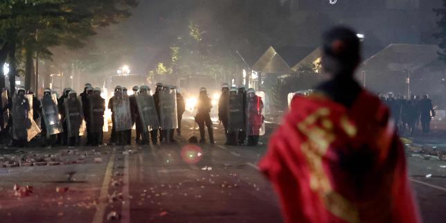 en-albanie,-deuxieme-jour-de-manifestations-contre-le-pouvoir ;-de-nouveaux-heurts-avec-la-police-a-tirana