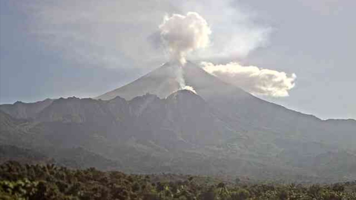 reportan-otra-posible-fisura-en-el-volcan-de-fuego,-insivumeh-no-ha-observado-cambios