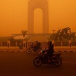 des-incendies-geants-continuent-de-ravager-l’indonesie,-plongeant-la-region-dans-un-brouillard-toxique