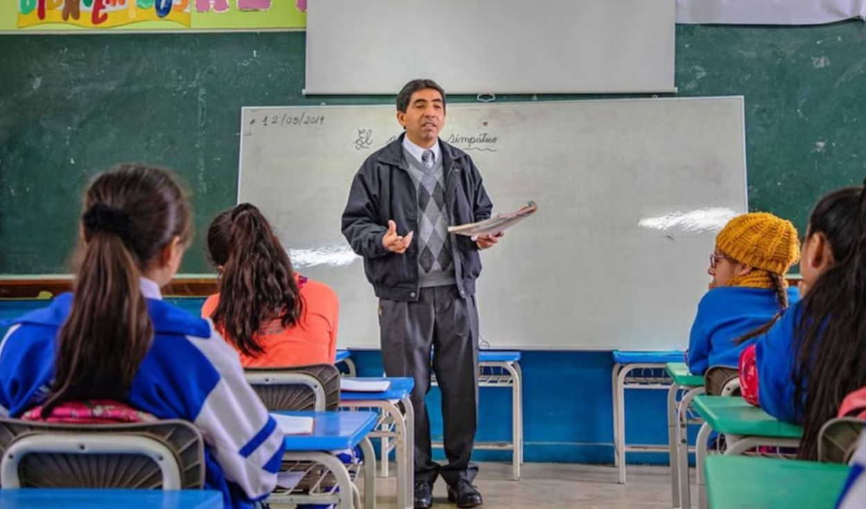 nuevas-reglas-de-disciplina-escolar-reciben-respaldo,-pero-advierten-que-sanciones-no-bastan-para-resolver-la-violencia