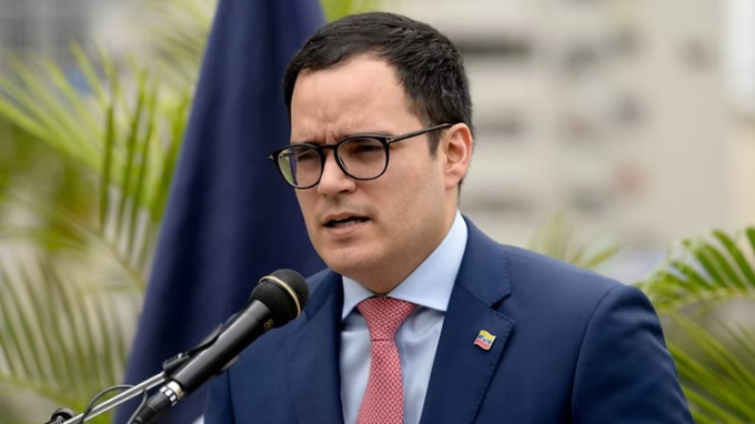 interinato-presenta-ante-el-fmi-una-“hoja-de-ruta-economica”-basada-en-petroleo-y-mineria