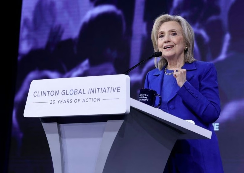 hillary-clinton-estrena-high-stakes:-“nunca-ha-habido-tanto-en-juego-para-nuestro-pais-y-el-mundo”
