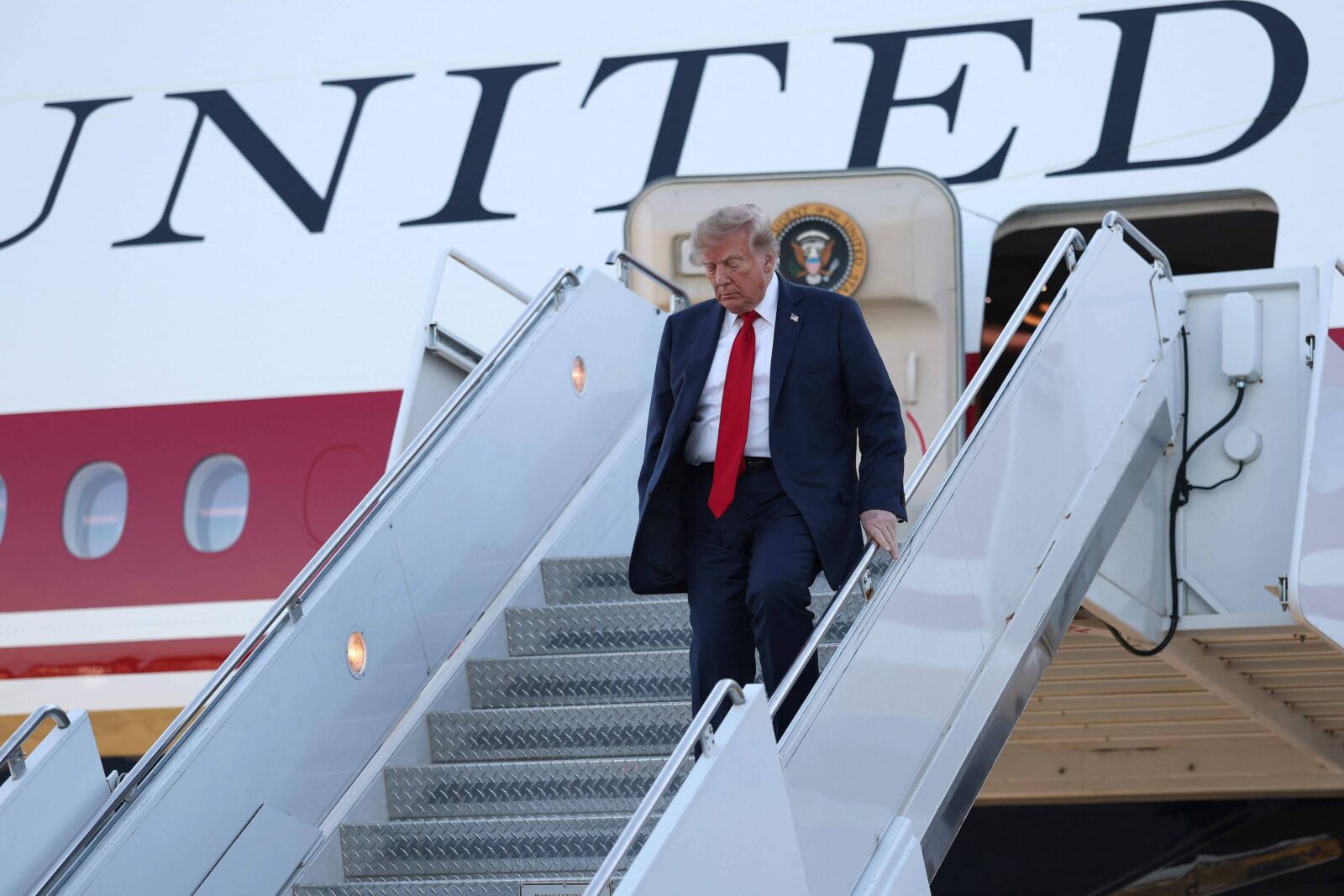 como-trump-esta-enfraquecendo-os-direitos-de-quem-viaja-de-aviao-nos-eua