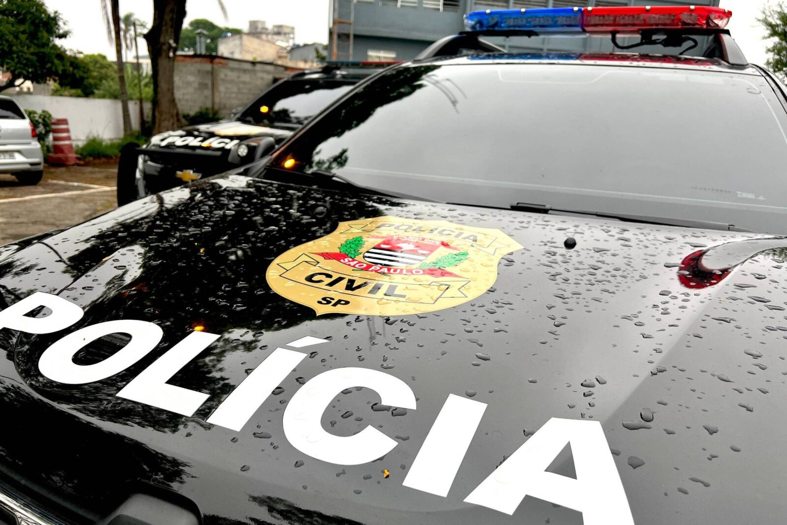 funcionaria-e-presa-suspeita-de-desviar-quase-r$-2-milhoes-de-banco-na-avenida-paulista