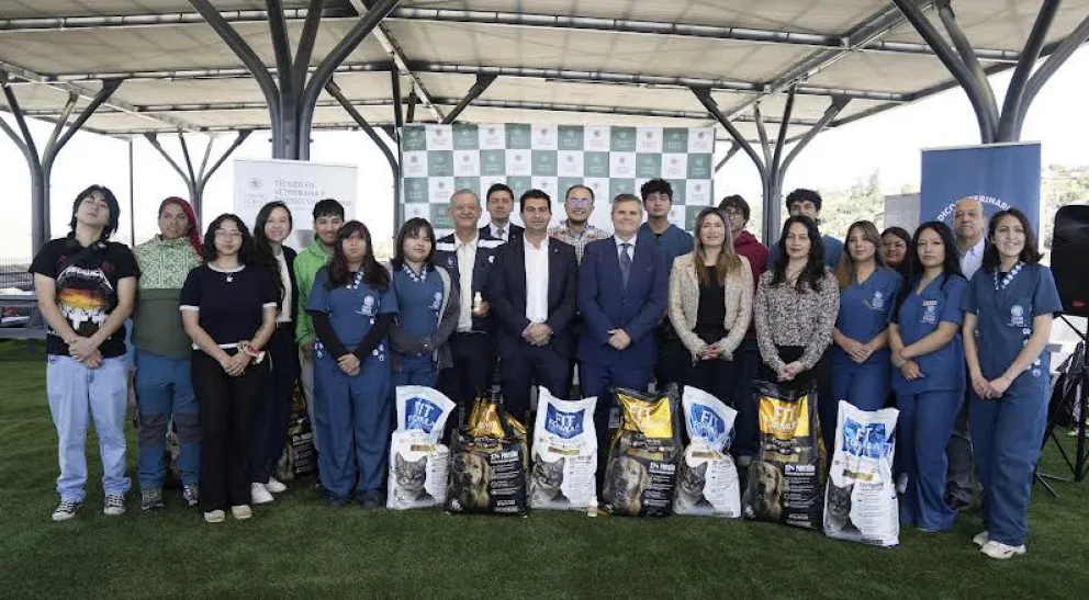 donan-forraje-para-crianceros-y-alimento-para-mascotas