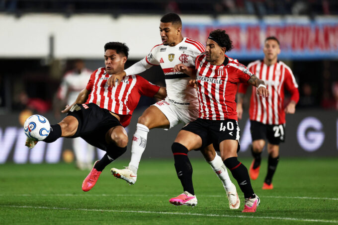 leonardo-jardim-elogia-estudiantes-pela-inatividade-do-ataque-do-flamengo