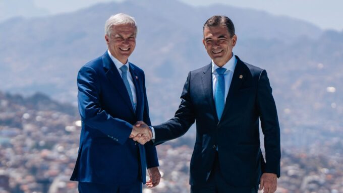 kast-habla-de-“nueva-etapa”-con-bolivia-en-la-primera-visita-de-estado-de-un-presidente-chileno-en-71-anos