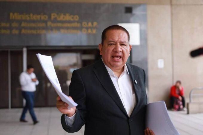 sala-ordena-investigacion-contra-abogado-que-denuncio-a-fredy-orellana