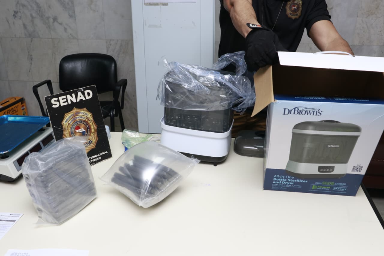 macona-premium-estaba-oculta-en-un-esterilizador-de-biberones
