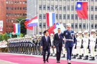 paraguai-desafia-china-ao-manter-elo-com-taiwan-e-paga-preco-tecnologico