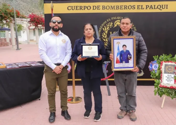 douglas-rojo,-el-martir-de-bomberos-de-el-palqui-cuya-memoria-sigue-viva-18-anos-despues-de-su-muerte