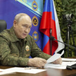 russia-acelera-ofensiva-na-ucrania;-trump-suspende-sancoes