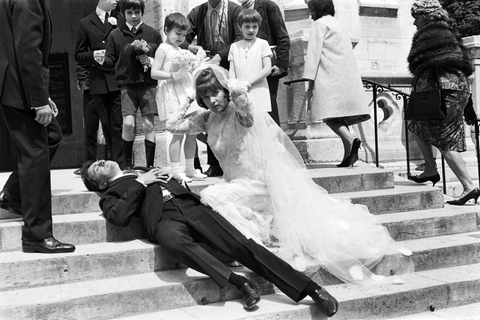 truffaut-a-lo-hitchcock:-la-elegancia-letal-de-“la-novia-vestia-de-negro”