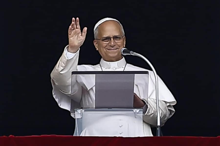 el-papa-vuelve-a-dar-la-plegaria-dominical-y-retomara-sus-actividades-gradualmente