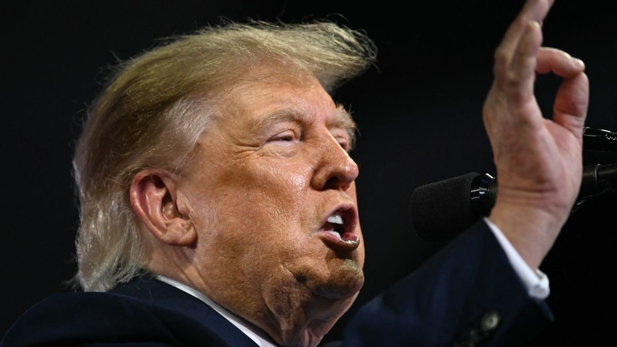 trump-dijo-que-francia-“esta-en-llamas”-y-“destrozado”-por-la-inmigracion:-“¡cierren-sus-fronteras,-antes-de-que-sea-demasiado-tarde!”
