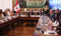 comision-de-constitucion-del-senado-continuara-debate-de-pedido-de-facultades-este-lunes-19