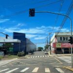 dois-semaforos-estao-apagados-em-cruzamentos-movimentados-de-apucarana