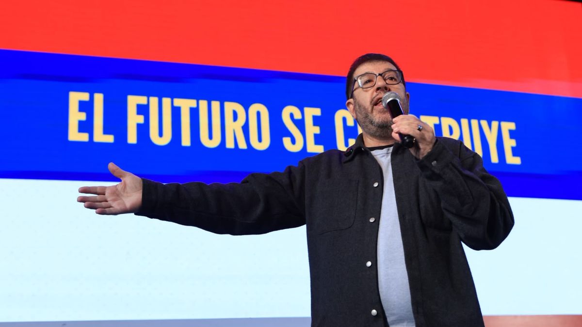 fernando-pereira-fue-reelecto-por-unanimidad-como-presidente-del-frente-amplio-y-llamo-a-prepararse-para-ganar-en-2029