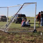 tragedia-en-kansas:-conductor-invade-campo-de-futbol-durante-partido-infantil-y-causa-dos-muertes