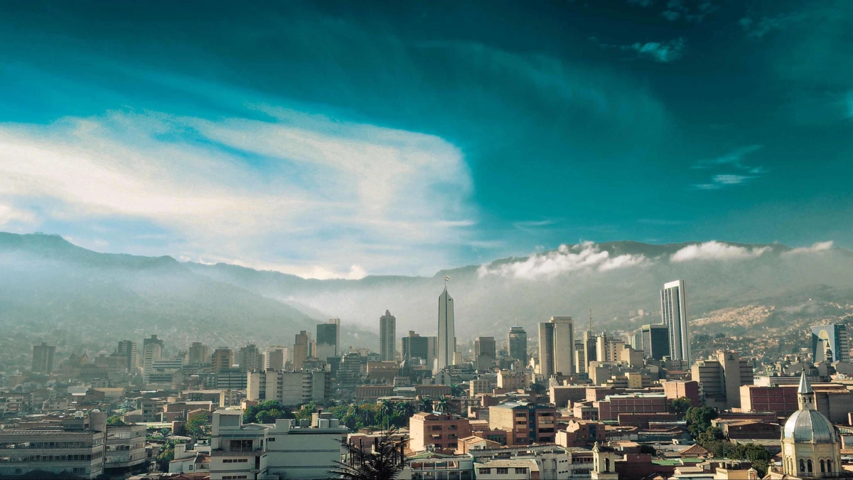 medellin-impulsa-el-turismo-del-futuro:-mas-de-9.000-prestadores-le-apuestan-a-la-formalidad-y-la-inteligencia-artificial