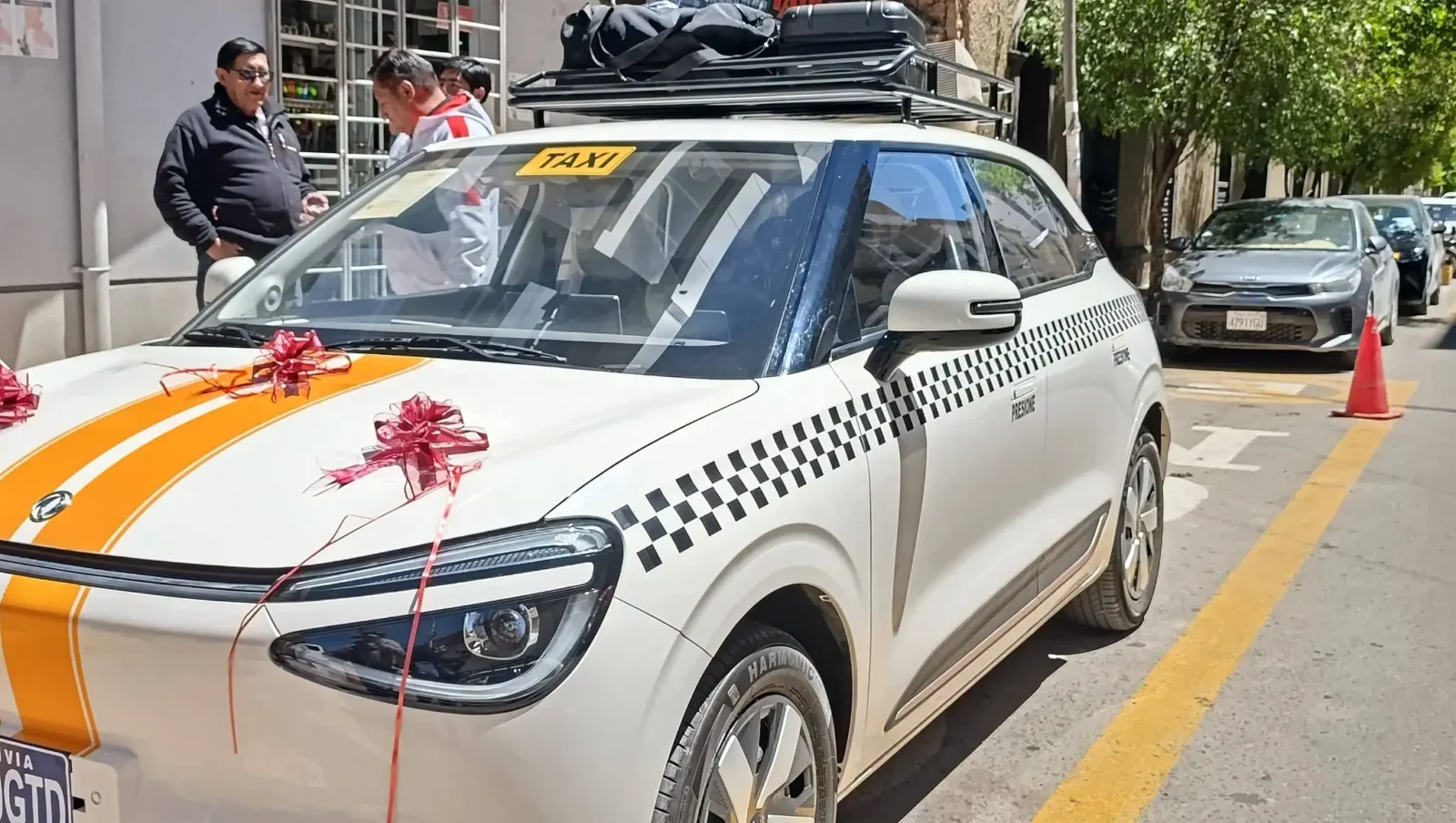 oruro-tiene-taxi-electrico-de-330-kilometros-de-autonomia