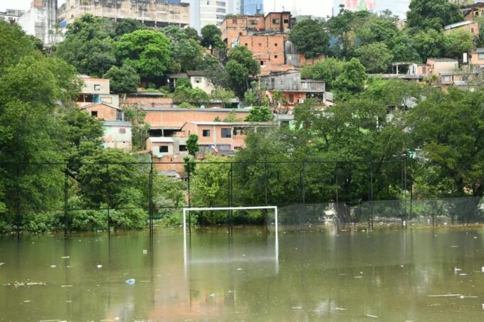 en-alto-parana-ya-son-casi-2-mil-afectados-por-crecida