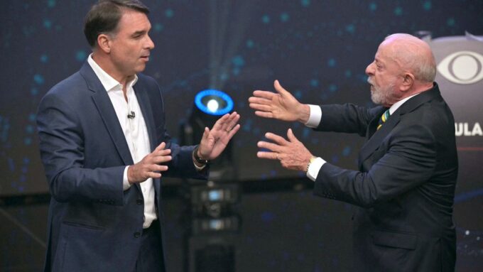 en-virtual-empate-tecnico,-lula-y-flavio-bolsonaro-intensifican-sus-ataques-en-un-tenso-debate-rumbo-al-balotaje