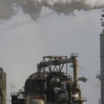 petroleo-wti-baja-a-usd-100.75-por-barril-ante-posible-alivio-de-sanciones-a-rusia